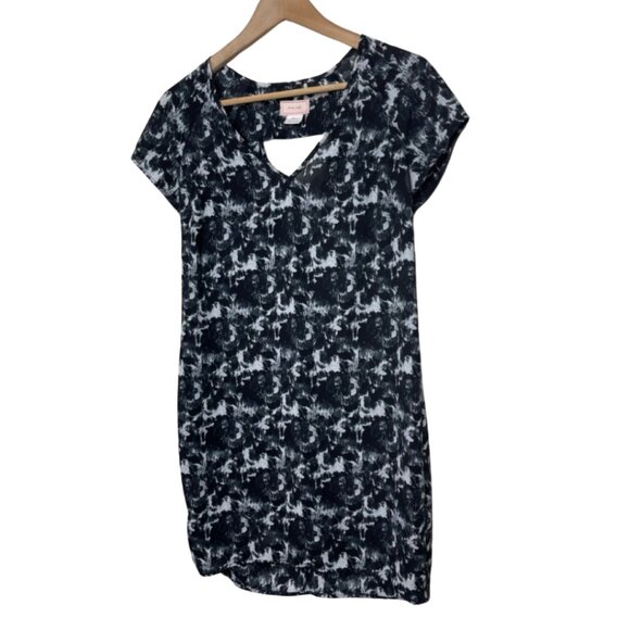 LOVE...ADY | Black & White Back Cutout Mini Sheath Dress | Size S - Picture 4 of 10